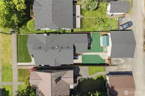 View/Area - 710 N 68th St, Seattle, WA 98103 photo 5 of 7