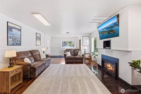 Living - 710 N 68th St, Seattle, WA 98103 photo 3 of 3