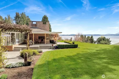 5279 Cherry Tree Ln, Blaine, WA 98230