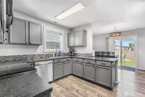 Kitchen - 205 Roberts St NE, Orting, WA 98360 photo 2 of 3