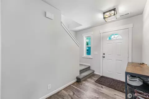 Entry Way - 205 Roberts St NE, Orting, WA 98360 photo 1 of 2