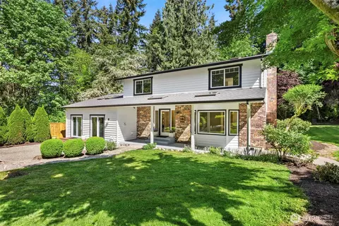 121 W Winesap Rd, Bothell, WA 98012
