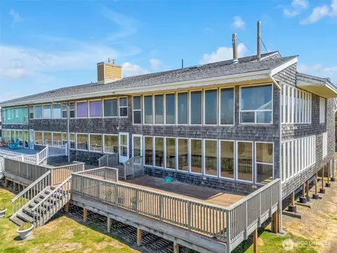 35601 G St #1, Ocean Park, WA 98640