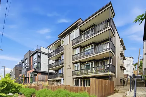 2362 Franklin Ave E, Seattle, WA 98102
