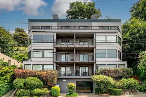 1028 Lakeview Blvd E #8, Seattle, WA 98102