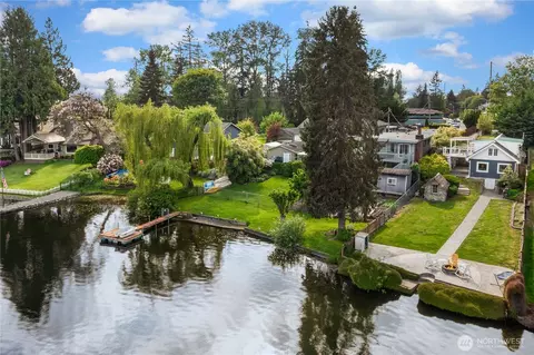 31204 8th Ave SW, Federal Way, WA 98023