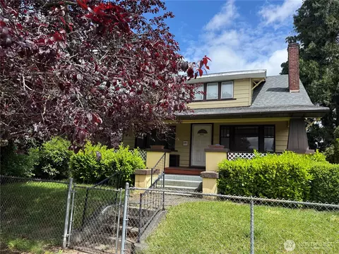 6129 S Park Ave, Tacoma, WA 98408