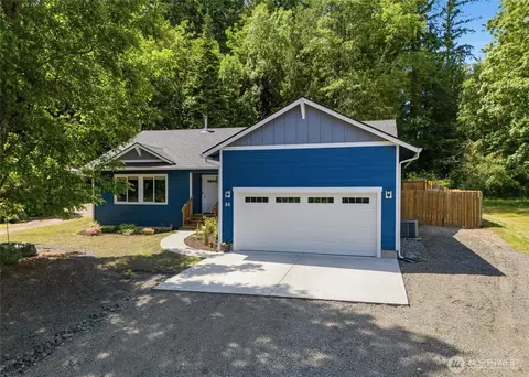 86 Rainier Ln, Port Ludlow, WA 98365