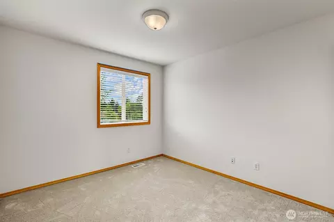 Bedroom - 18410 11th Dr SE, Bothell, WA 98012 photo 4 of 8