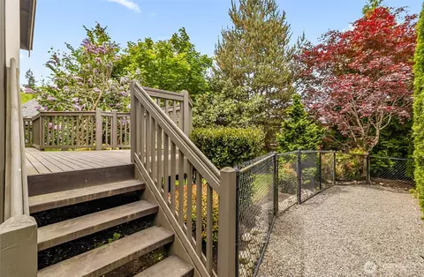 Exterior - 18410 11th Dr SE, Bothell, WA 98012 photo 5 of 7