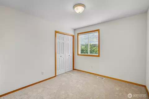 Bedroom - 18410 11th Dr SE, Bothell, WA 98012 photo 3 of 8