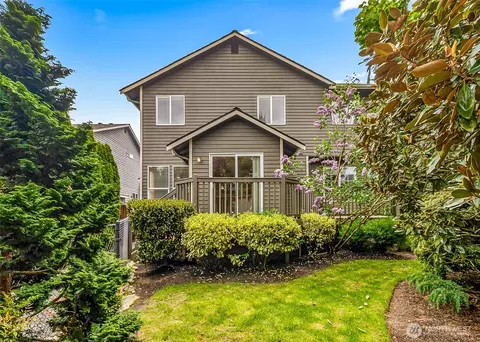 Exterior - 18410 11th Dr SE, Bothell, WA 98012 photo 6 of 7