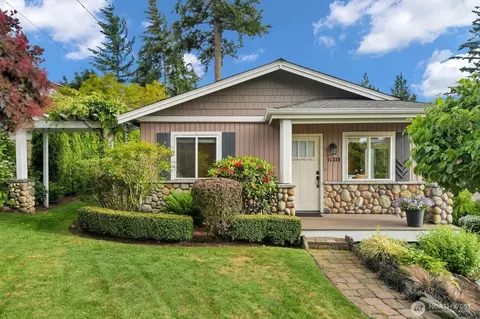 11239 NE 91st St, Kirkland, WA 98033