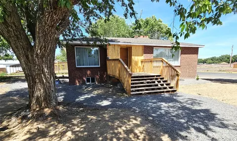 134 4th Ave SE, Soap Lake, WA 98851