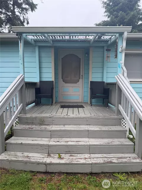 27516 O St, Ocean Park, WA 98640