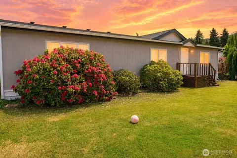772 Lincoln Ave E, Tenino, WA 98589