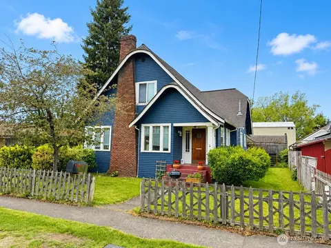 2909 Walnut St, Bellingham, WA 98225