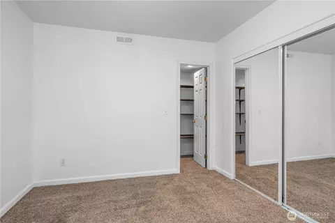 Bedroom - 110 E Glacier Crest Rd, Grapeview, WA 98546 photo 4 of 4