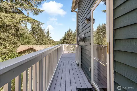 Exterior - 110 E Glacier Crest Rd, Grapeview, WA 98546 photo 6 of 12