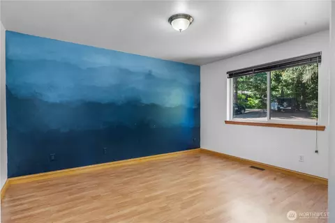 Bedroom - 110 E Glacier Crest Rd, Grapeview, WA 98546 photo 1 of 4