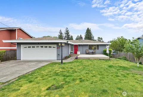 2001 NE 12th St, Renton, WA 98056
