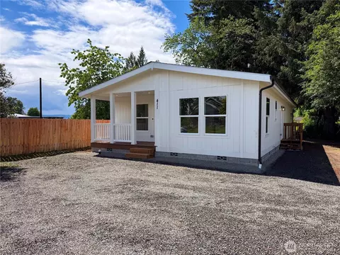 411 N 5th St, Toledo, WA 98591