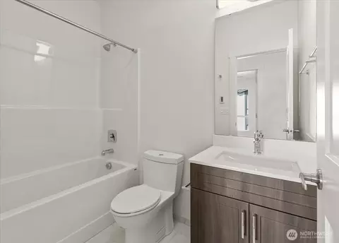 Bath - 9632 NE 183rd St #A, Bothell, WA 98011 photo 3 of 5