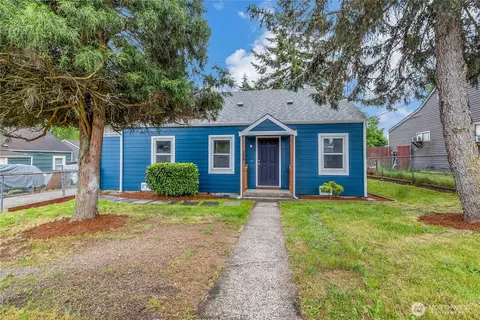 238 North Ln, Tacoma, WA 98404