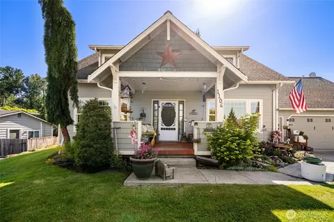 1106 N 8th St, Mount Vernon, WA 98273