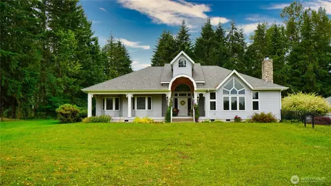 32010 71st Avenue Ct E, Eatonville, WA 98328
