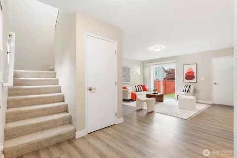 Entry Way - 3919 154th Pl SE, Bothell, WA 98012 photo 1 of 5