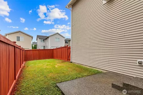 Exterior - 3919 154th Pl SE, Bothell, WA 98012 photo 4 of 5