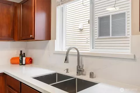 Kitchen - 3919 154th Pl SE, Bothell, WA 98012 photo 4 of 4