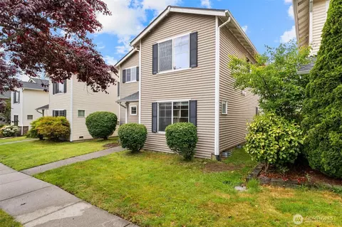 Exterior - 3919 154th Pl SE, Bothell, WA 98012 photo 3 of 5