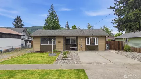 621 Jameson St, Sedro Woolley, WA 98284