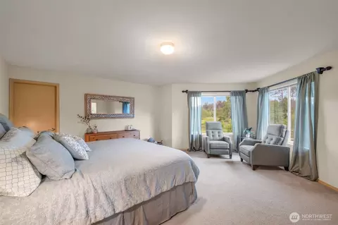Bedroom - 20489 Rustic View Rd SE, Monroe, WA 98272 photo 1 of 7
