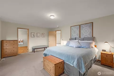 Bedroom - 20489 Rustic View Rd SE, Monroe, WA 98272 photo 3 of 7