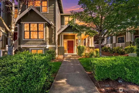 1867 NE Kenyon Ct, Issaquah, WA 98029