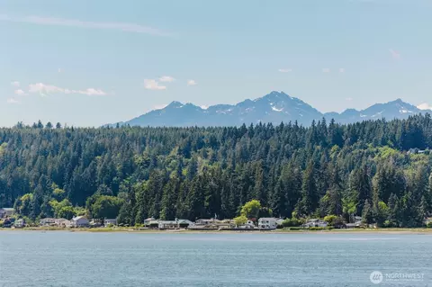 18631 E State Route 106, Belfair, WA 98528