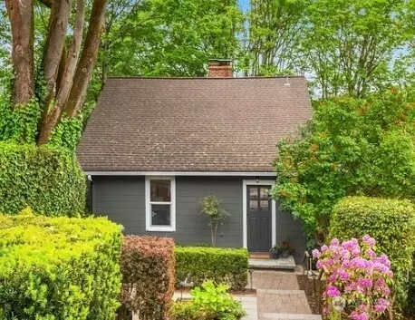 664 32nd Ave E, Seattle, WA 98112