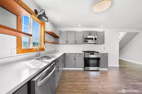 Kitchen - 406 W Main St, Everson, WA 98247 photo 4 of 4