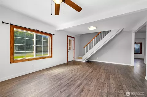 Living - 406 W Main St, Everson, WA 98247 photo 3 of 5