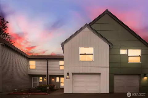 6711 S 239th Pl #N102, Kent, WA 98032