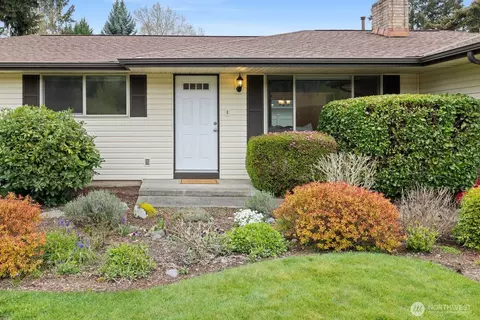 1127 12th Ave SE, Puyallup, WA 98372