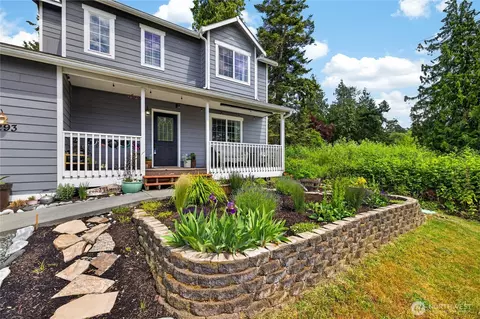 1293 Halsey Dr, Coupeville, WA 98239