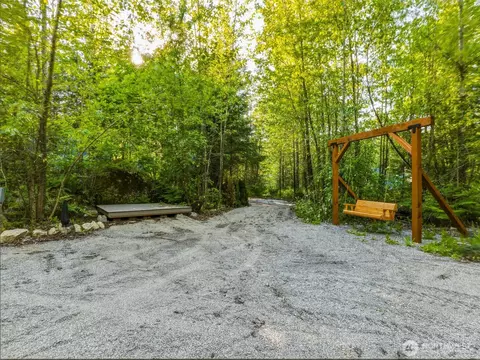 11869 Tye River Rd NE, Skykomish, WA 98288