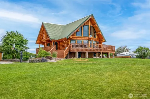 2731 Wild Goose Rd NE, Moses Lake, WA 98837