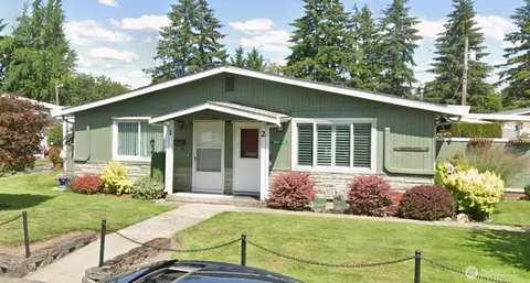 329 7th St SE #1, Puyallup, WA 98371