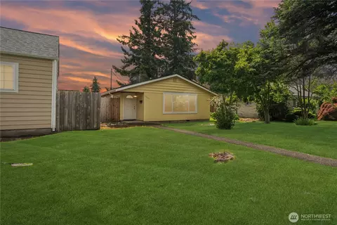 1940 Wilson Ave, Enumclaw, WA 98022