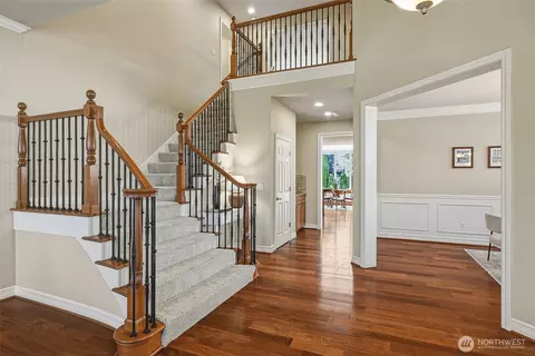 Entry Way - 3932 221st Pl SE, Bothell, WA 98021 photo 2 of 3